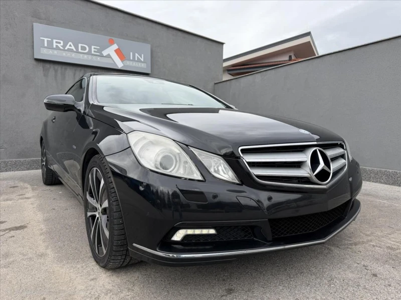 Mercedes-Benz E 350 CDI COUPE, снимка 3 - Автомобили и джипове - 53110849