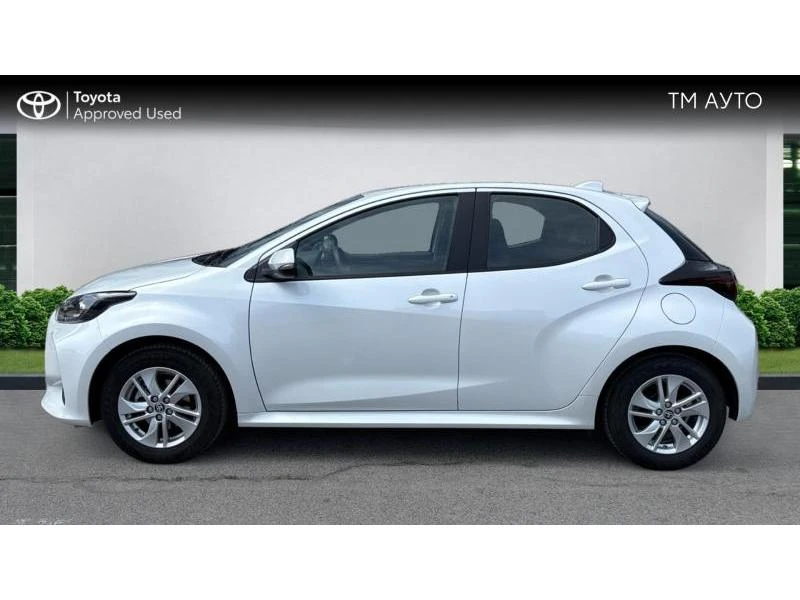 Toyota Yaris 1.5 CHIC - изображение 3