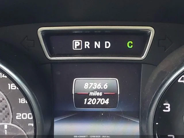 Mercedes-Benz CLA 45 AMG Pano* Blind spot* Lane assist* Подргеви* , снимка 15 - Автомобили и джипове - 52911638