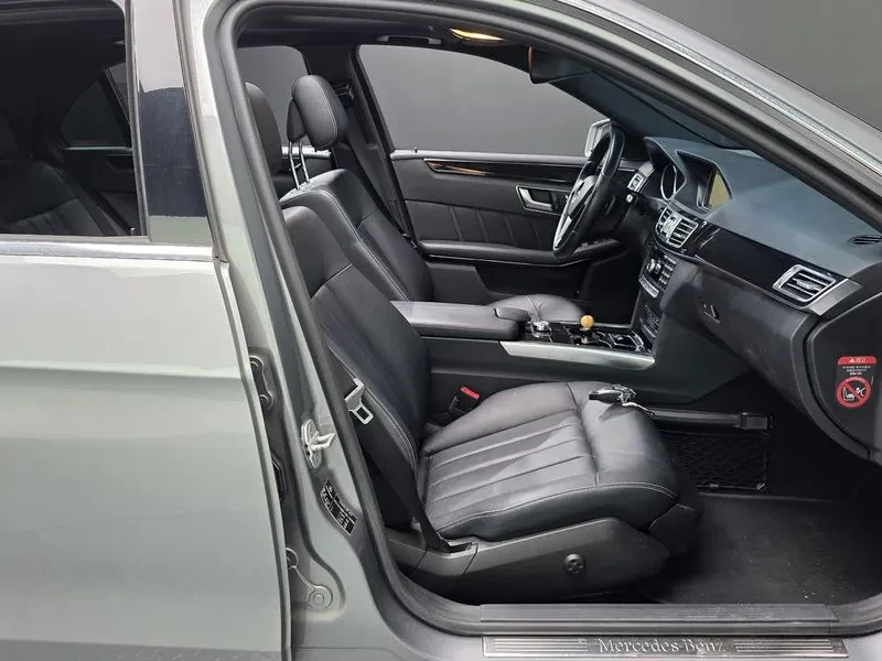 Mercedes-Benz E 300 4Matic Avantgarde - САМО 30% АВАНС, снимка 11 - Автомобили и джипове - 56002493