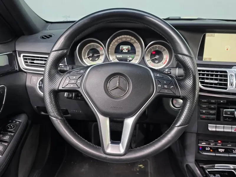 Mercedes-Benz E 300 4Matic Avantgarde - САМО 30% АВАНС, снимка 13 - Автомобили и джипове - 56002493
