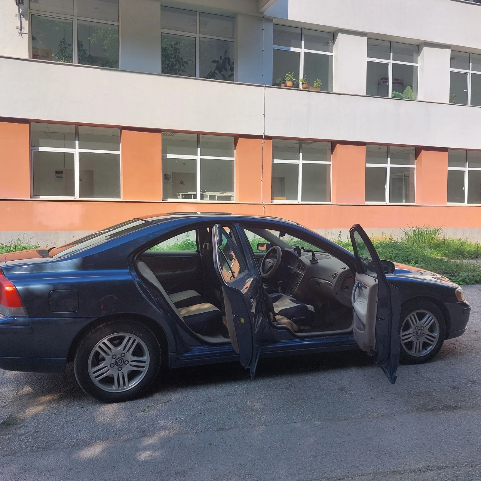 Volvo S60  - изображение 9