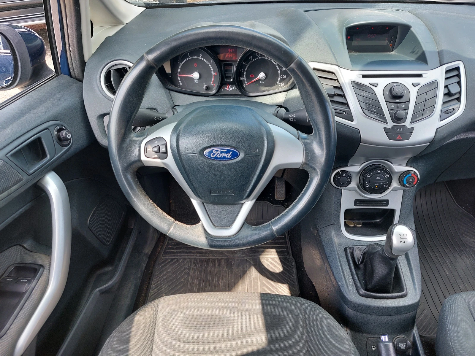 Ford Fiesta 1.4i* 102807km.*  - изображение 9