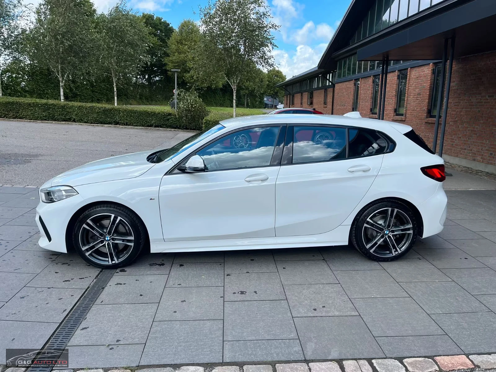 BMW 120 d/M-SPORT/190HP/DIGITAL/SHADOW-L./AMBI/KLESS/745f - изображение 3