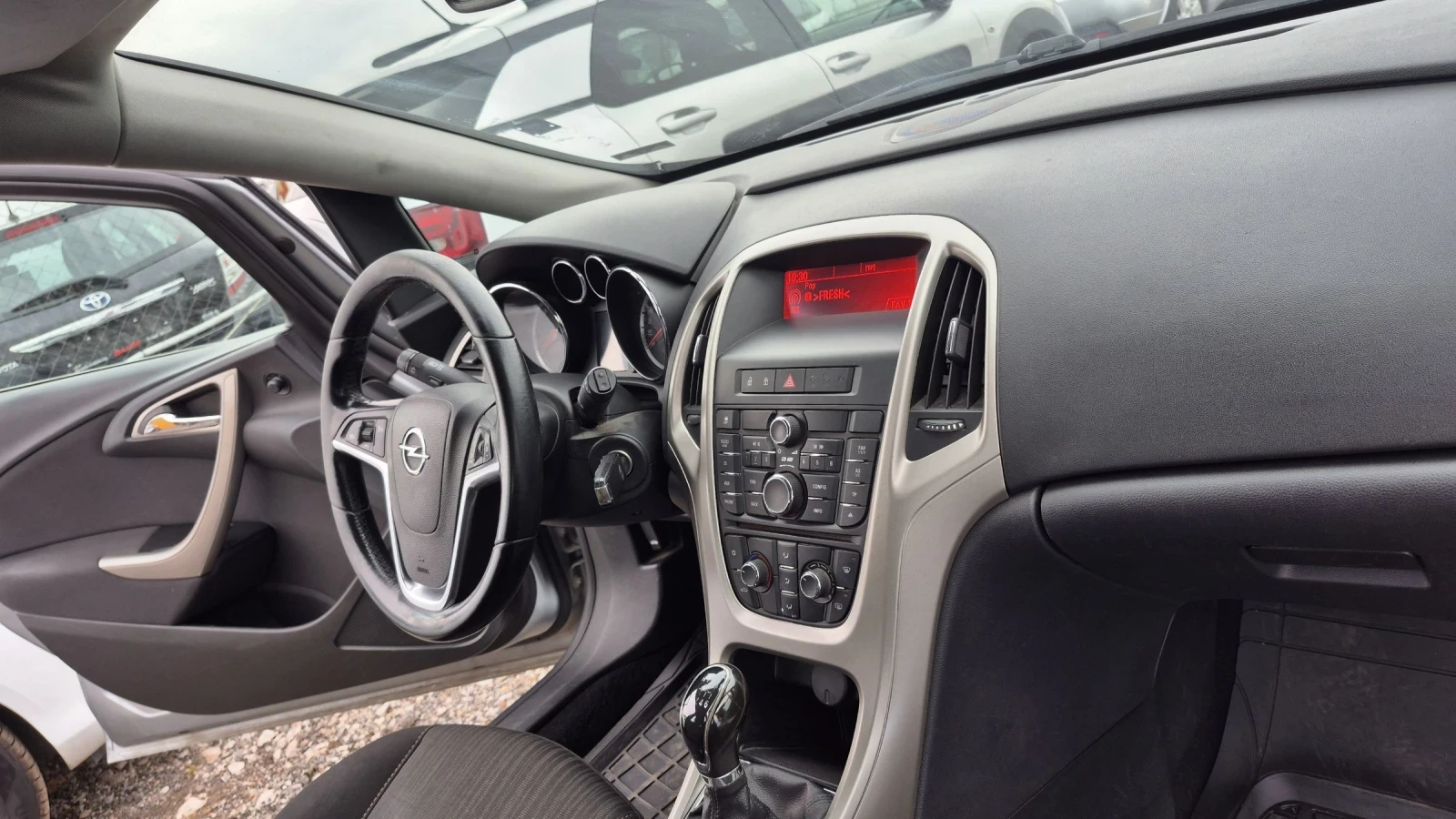 Opel Astra 2012 * 1.7 CDTi * Sport Tourer * Бартер * Лизинг * - изображение 10