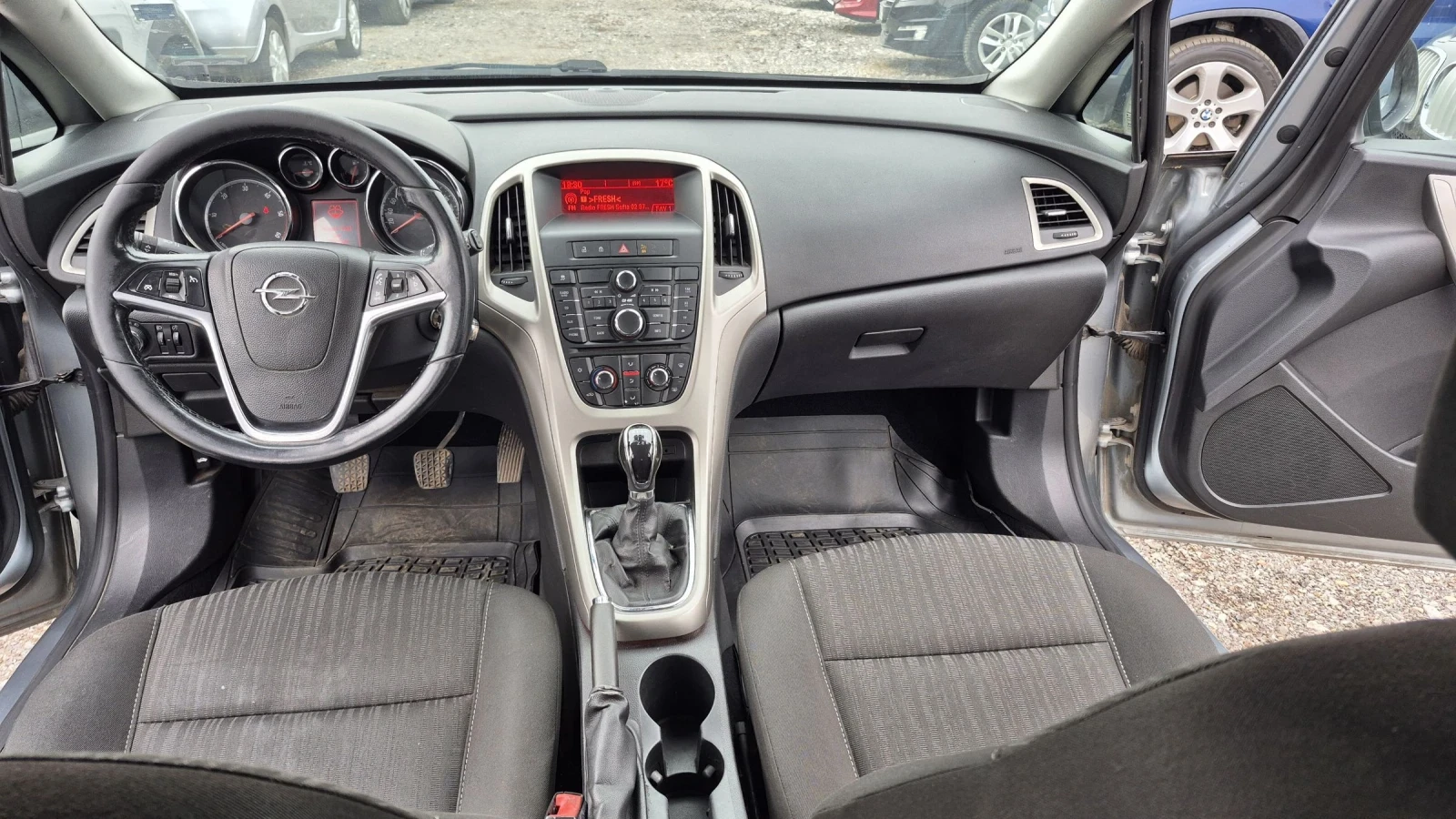 Opel Astra 2012 * 1.7 CDTi * Sport Tourer * Бартер * Лизинг * - изображение 7