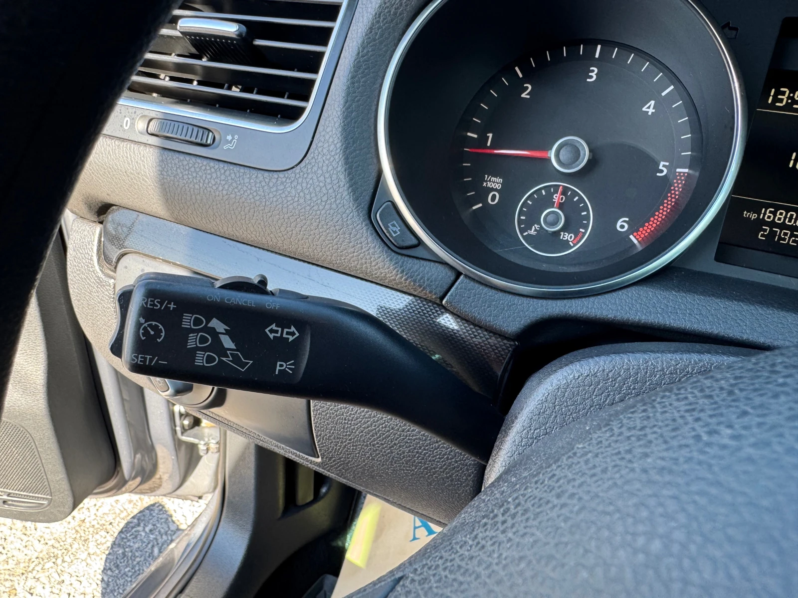 VW Golf 2.0-TDI-ЛИЗИНГ | Mobile.bg — изображение 11