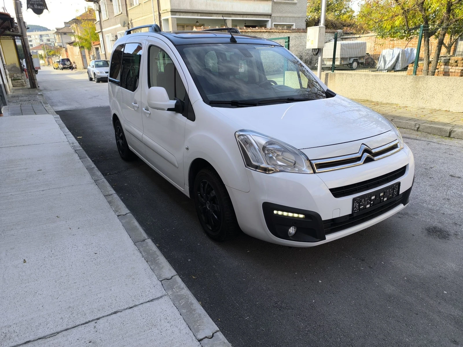 Citroen Berlingo 1.6 - изображение 3