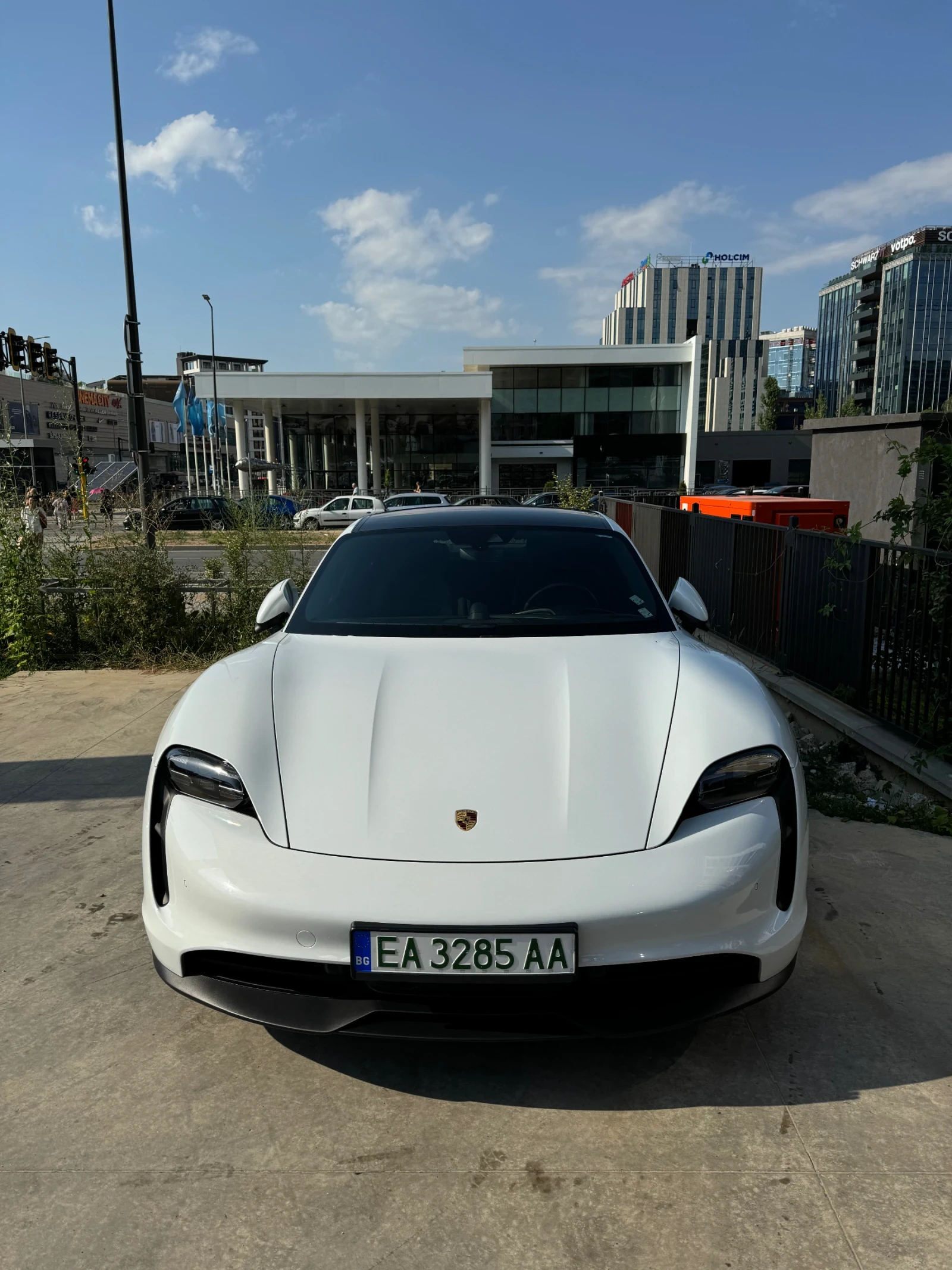 Porsche Taycan | Mobile.bg   5