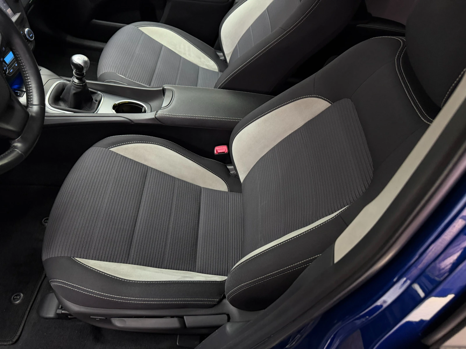 Toyota Avensis 1.8I* СЕРВИЗНА КНИЖКА* ПЪЛНА  ИСТОРИЯ В ТОЙОТА, снимка 7 - Автомобили и джипове - 53771308