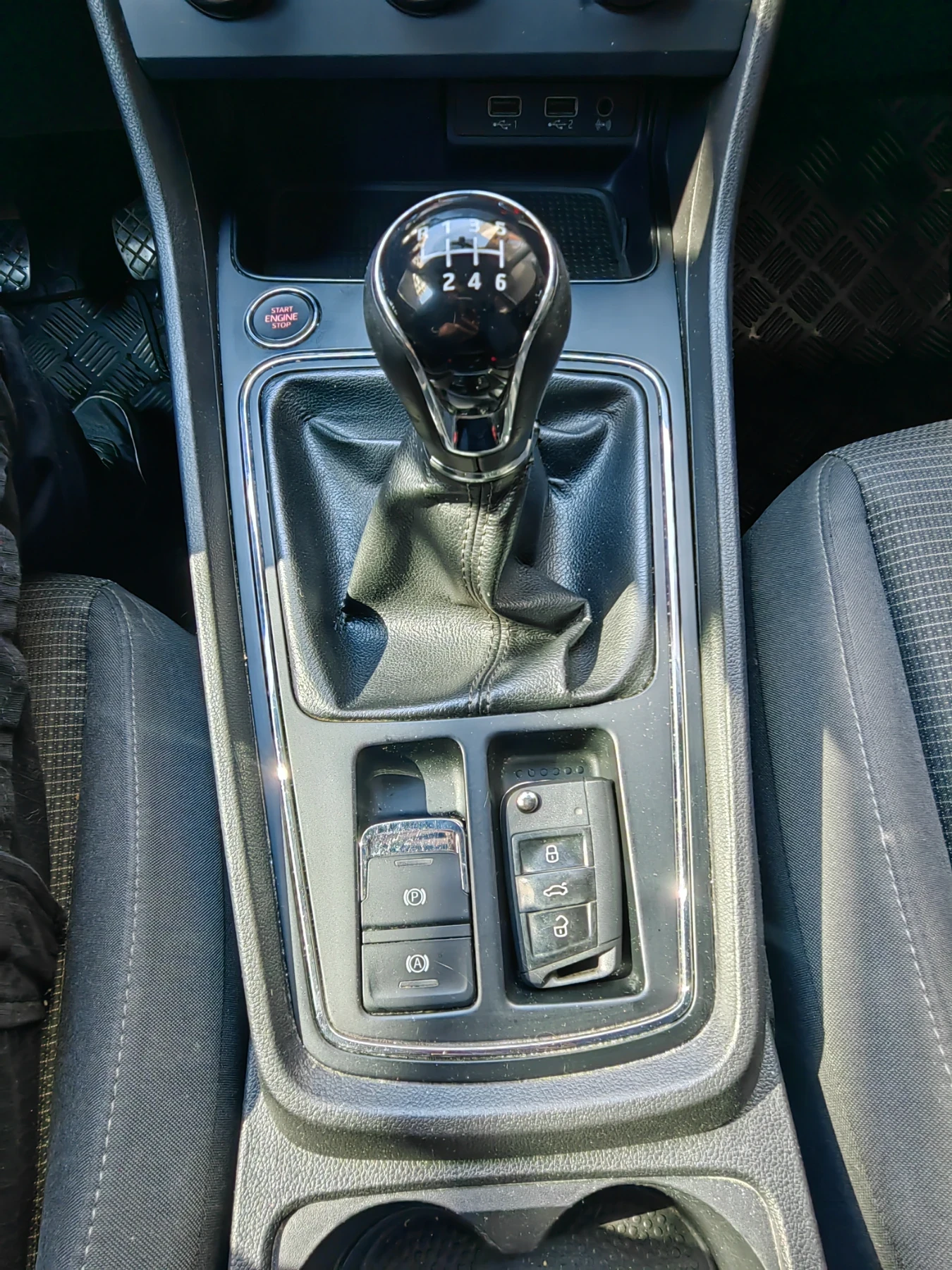 Seat Leon, снимка 8 - Автомобили и джипове - 54229638