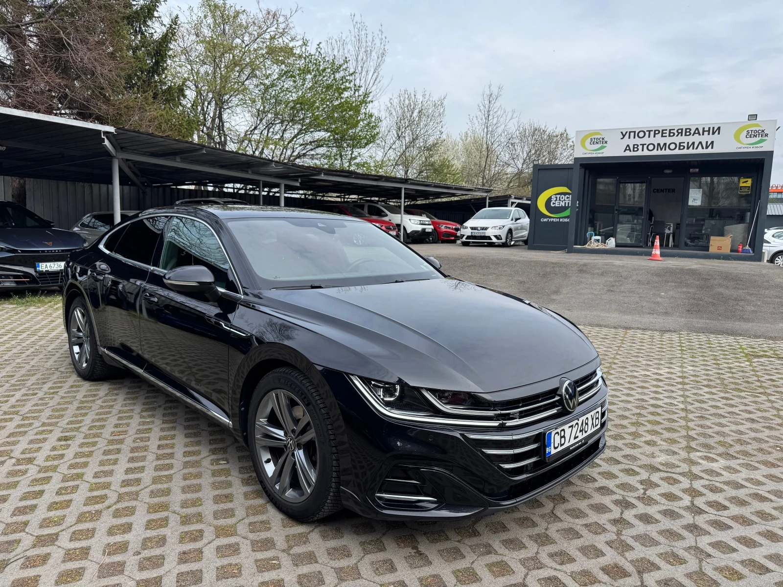 VW Arteon R Line 2.0 TSI 190hp, снимка 3 - Автомобили и джипове - 54278581