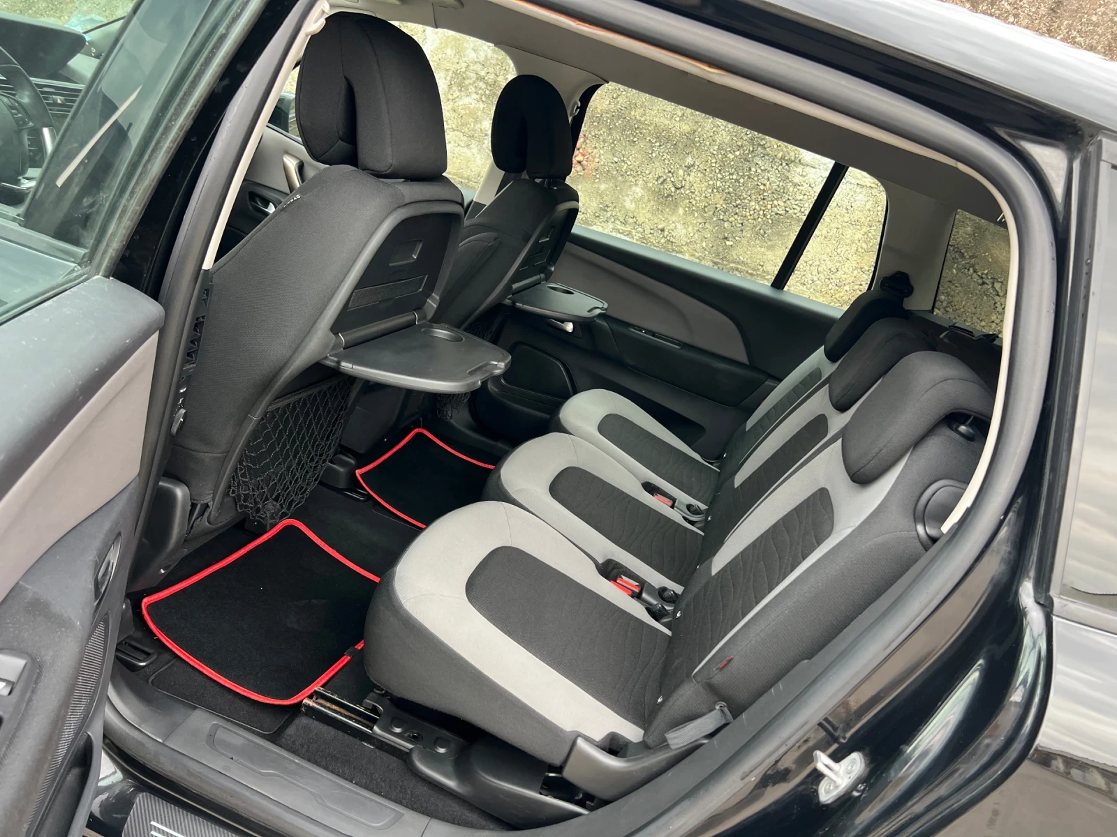 Citroen Grand C4 Picasso 1.6 HDI 6+ 1NAVI, снимка 14 - Автомобили и джипове - 54570131