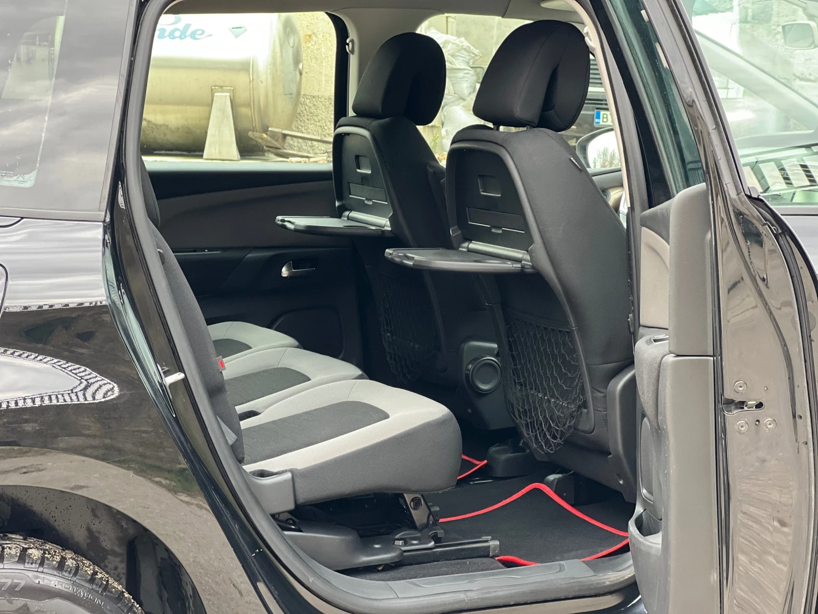 Citroen Grand C4 Picasso 1.6 HDI 6+ 1NAVI, снимка 8 - Автомобили и джипове - 54570131
