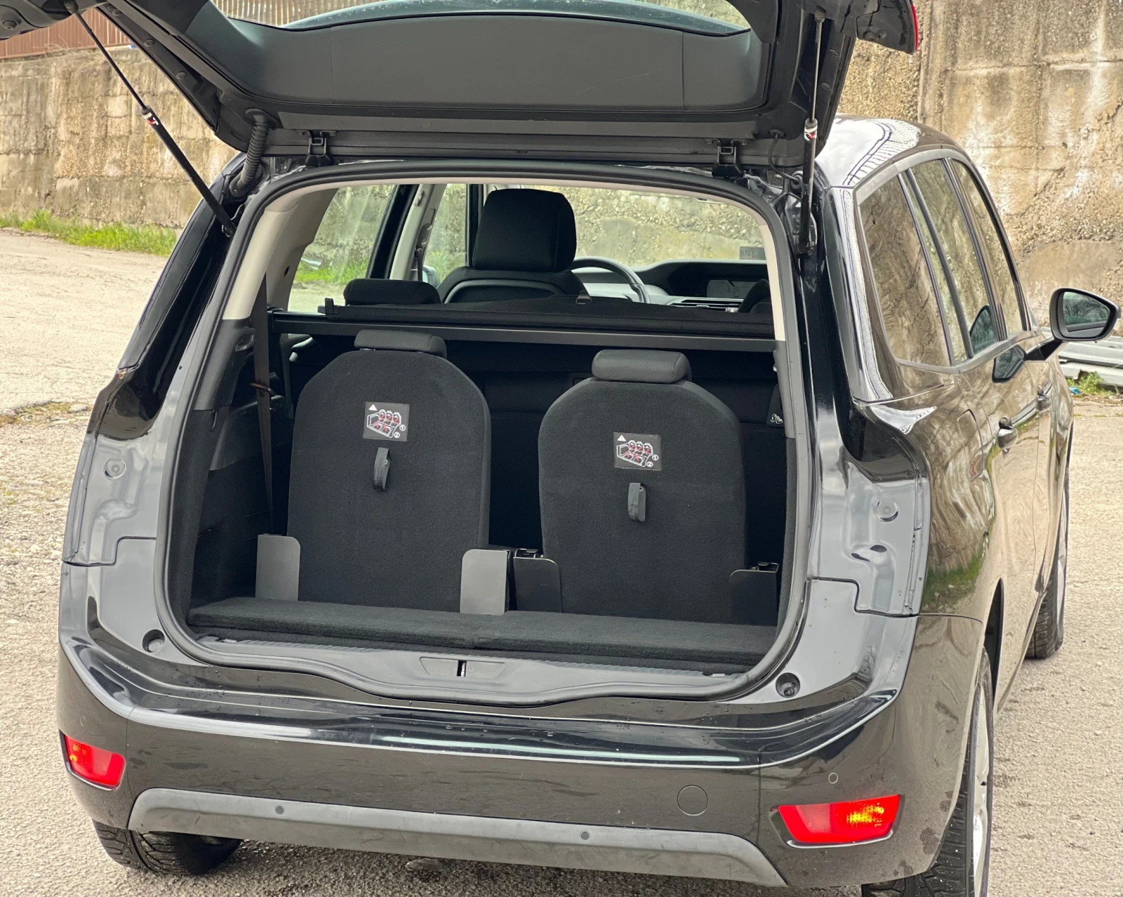 Citroen Grand C4 Picasso 1.6 HDI 6+ 1NAVI, снимка 7 - Автомобили и джипове - 54570131