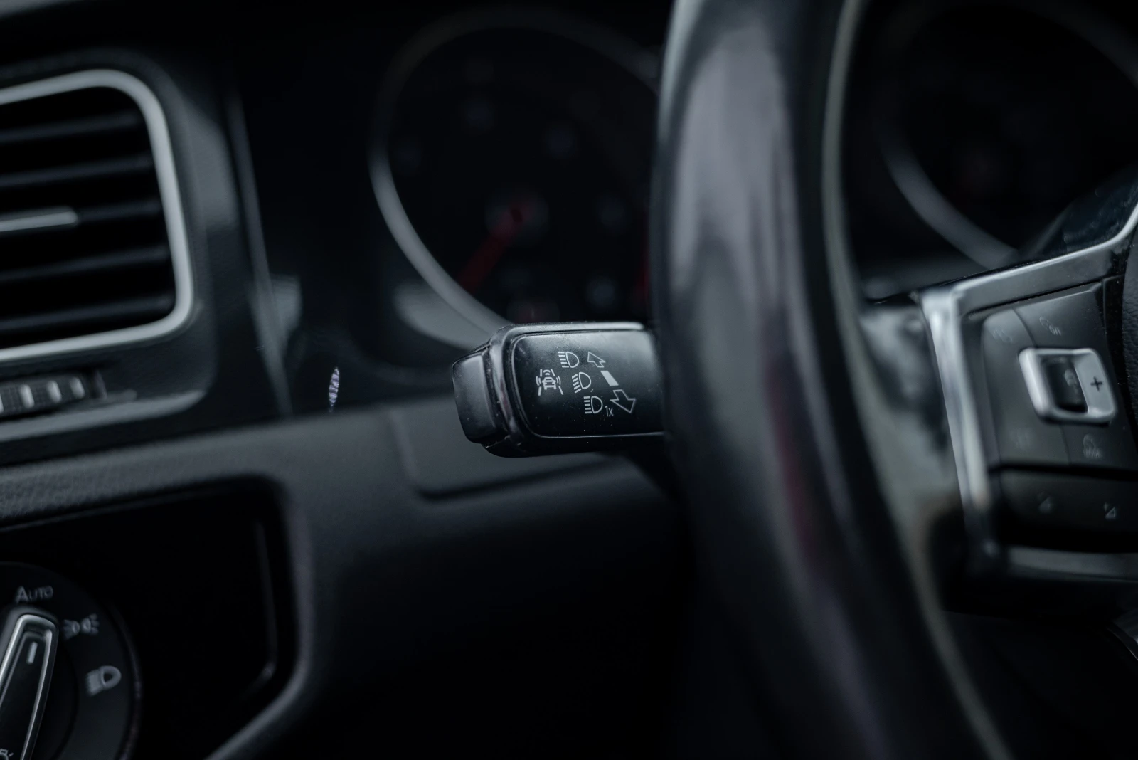 VW Golf GTD, снимка 10 - Автомобили и джипове - 54599402
