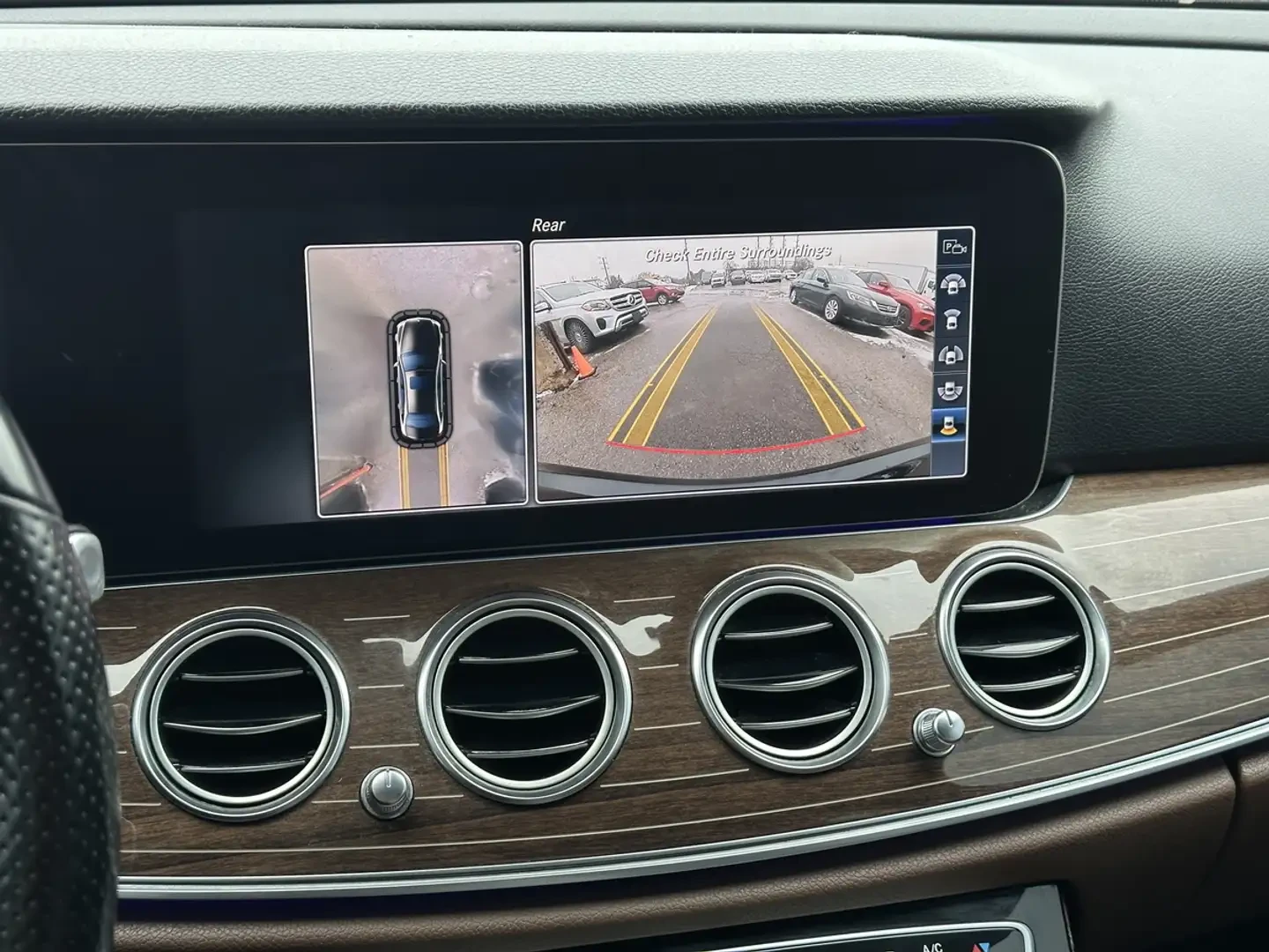 Mercedes-Benz E 400 AMG* 4matic* Burmester* Без инциденти* Brown Int., снимка 16 - Автомобили и джипове - 55614781