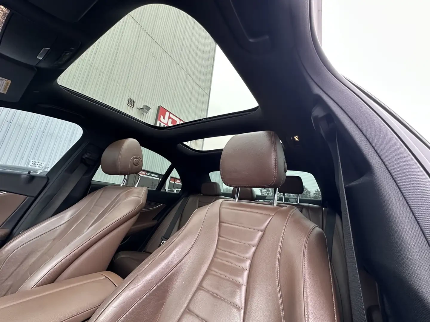 Mercedes-Benz E 400 AMG* 4matic* Burmester* Без инциденти* Brown Int., снимка 11 - Автомобили и джипове - 55614781