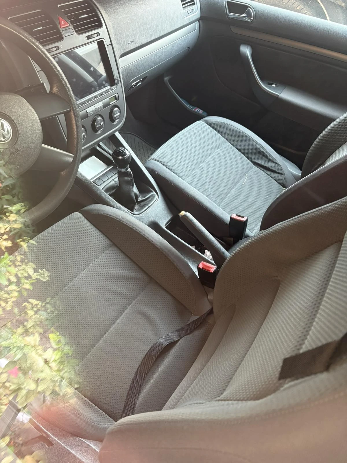 VW Golf 1.6, снимка 4 - Автомобили и джипове - 56216083