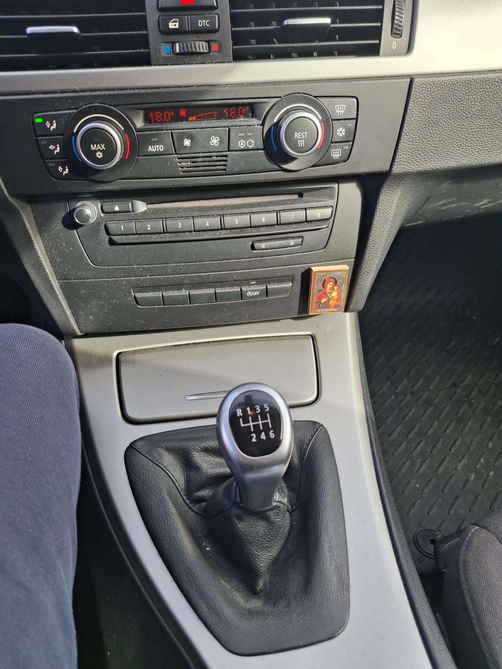 BMW 318, снимка 2 - Автомобили и джипове - 56244056