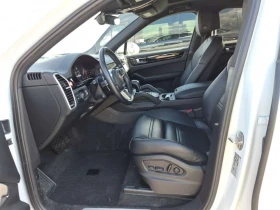 Porsche Cayenne  COUPE AWD / CARFAX / 2 КЛЮЧА / ОБДУХВАНЕ , снимка 8