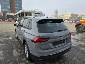 VW Tiguan 2.0D Avtomat  на 40000км. НОВ НОВ , снимка 3