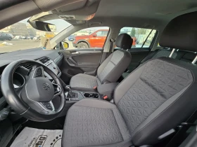 VW Tiguan 2.0D Avtomat  на 40000км. НОВ НОВ , снимка 11