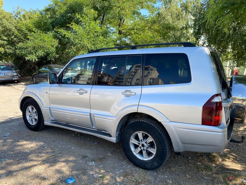 Mitsubishi Pajero, снимка 4 - Автомобили и джипове - 47202445