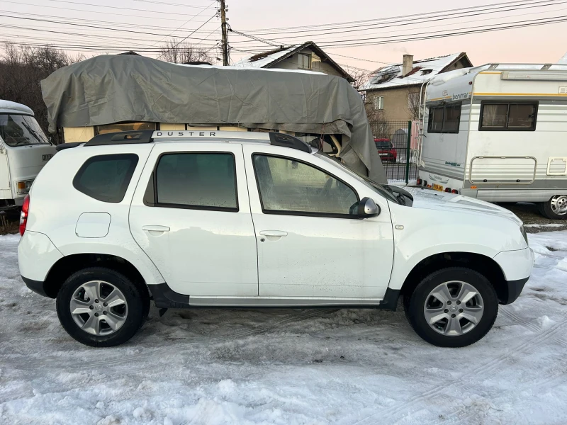 Dacia Duster 1.5dci, снимка 5 - Автомобили и джипове - 48506984