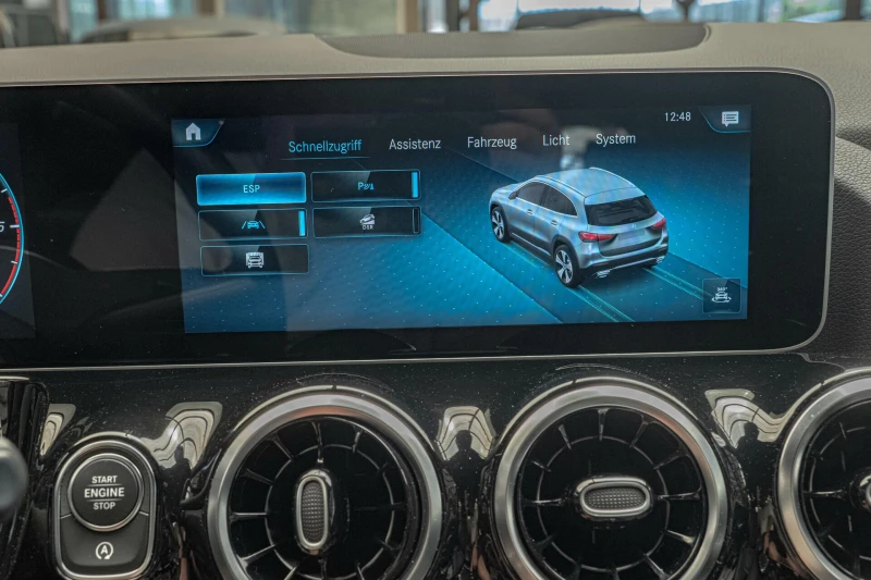 Mercedes-Benz GLA 200 d/4Matic/Virtual/Камера/, снимка 8 - Автомобили и джипове - 51085567