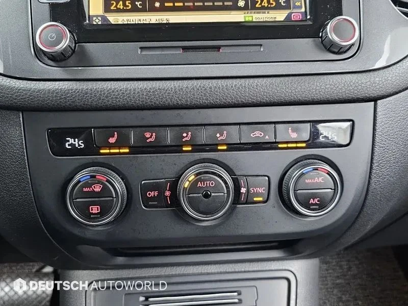 VW Tiguan, снимка 17 - Автомобили и джипове - 56688141