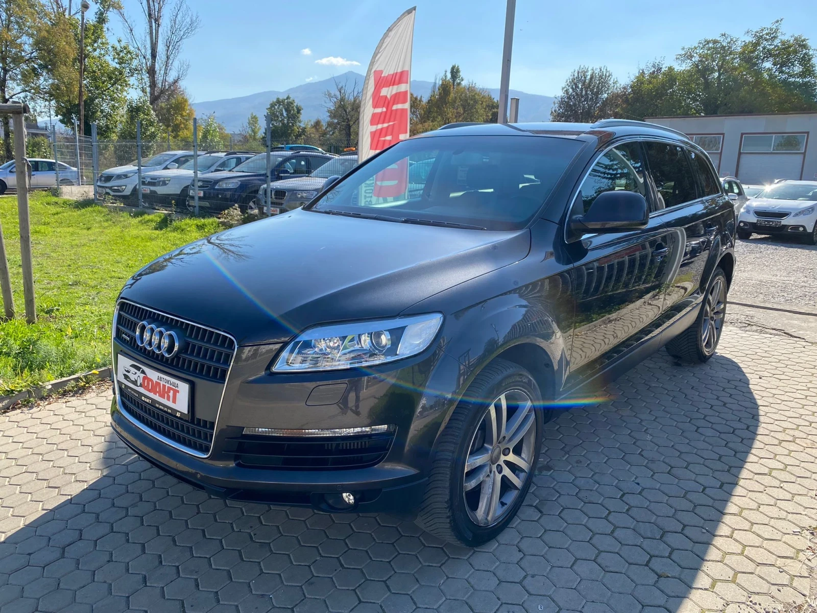 Audi Q7 3.0TDi/NAVI/РЕАЛНИ КМ ! ! !  - изображение 2