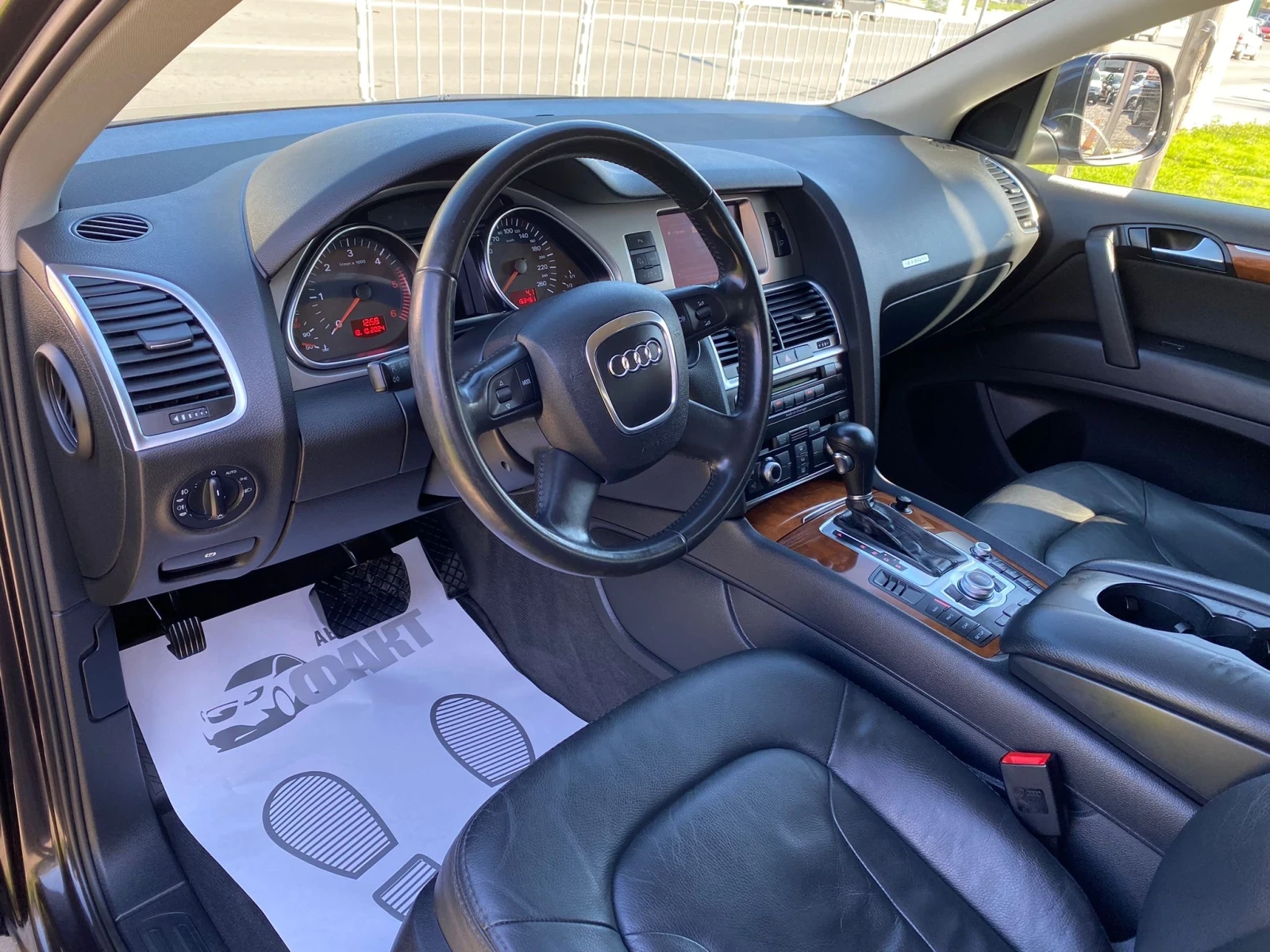 Audi Q7 3.0TDi/NAVI/РЕАЛНИ КМ ! ! !  - изображение 3