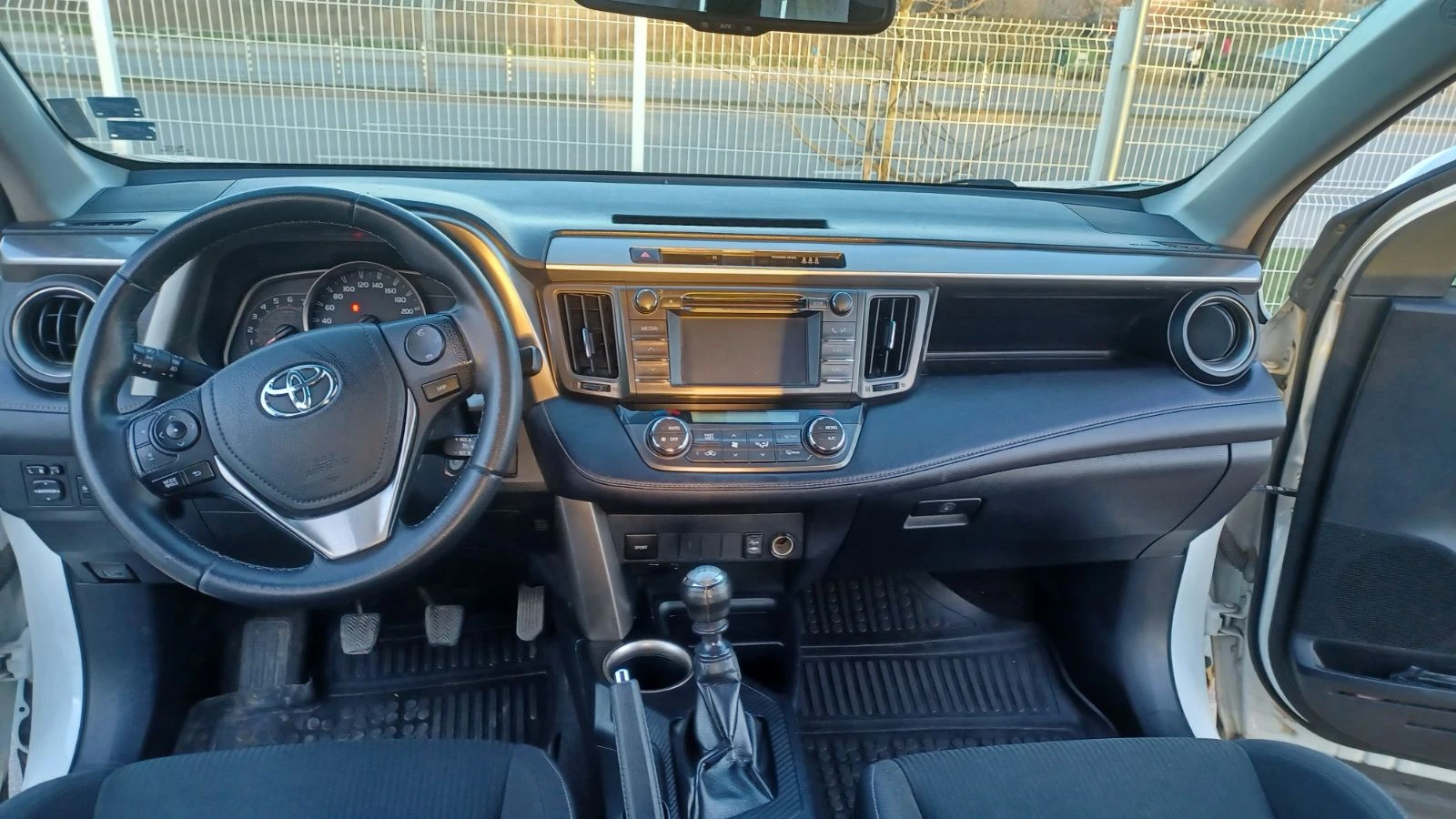 Toyota Rav4 Toyota Rav4 2.2 D4D-150к.с/4x4 - изображение 10
