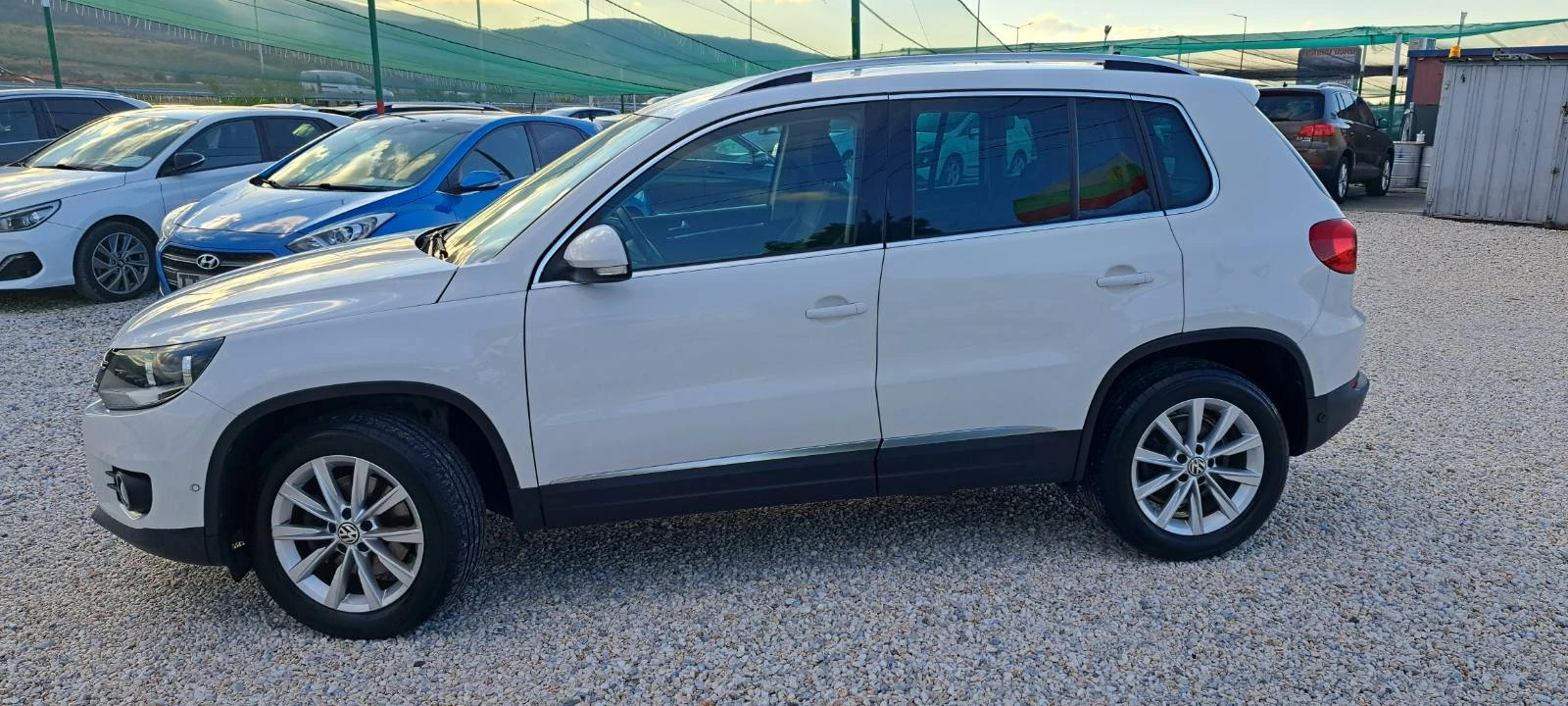 VW Tiguan 2.TDI 4х4 DSG Avtomat - изображение 4