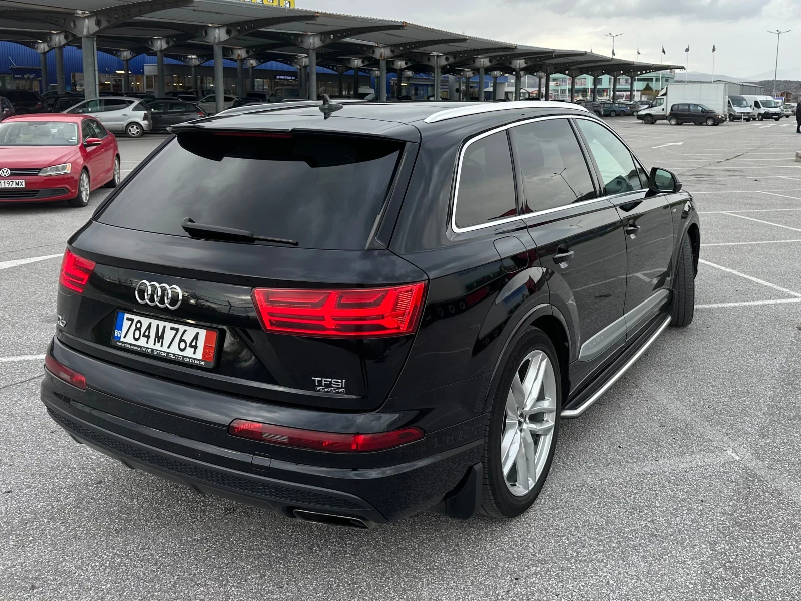 Audi Q7 3.0 TFSI Quattro 7 местен S Line FULL - изображение 4