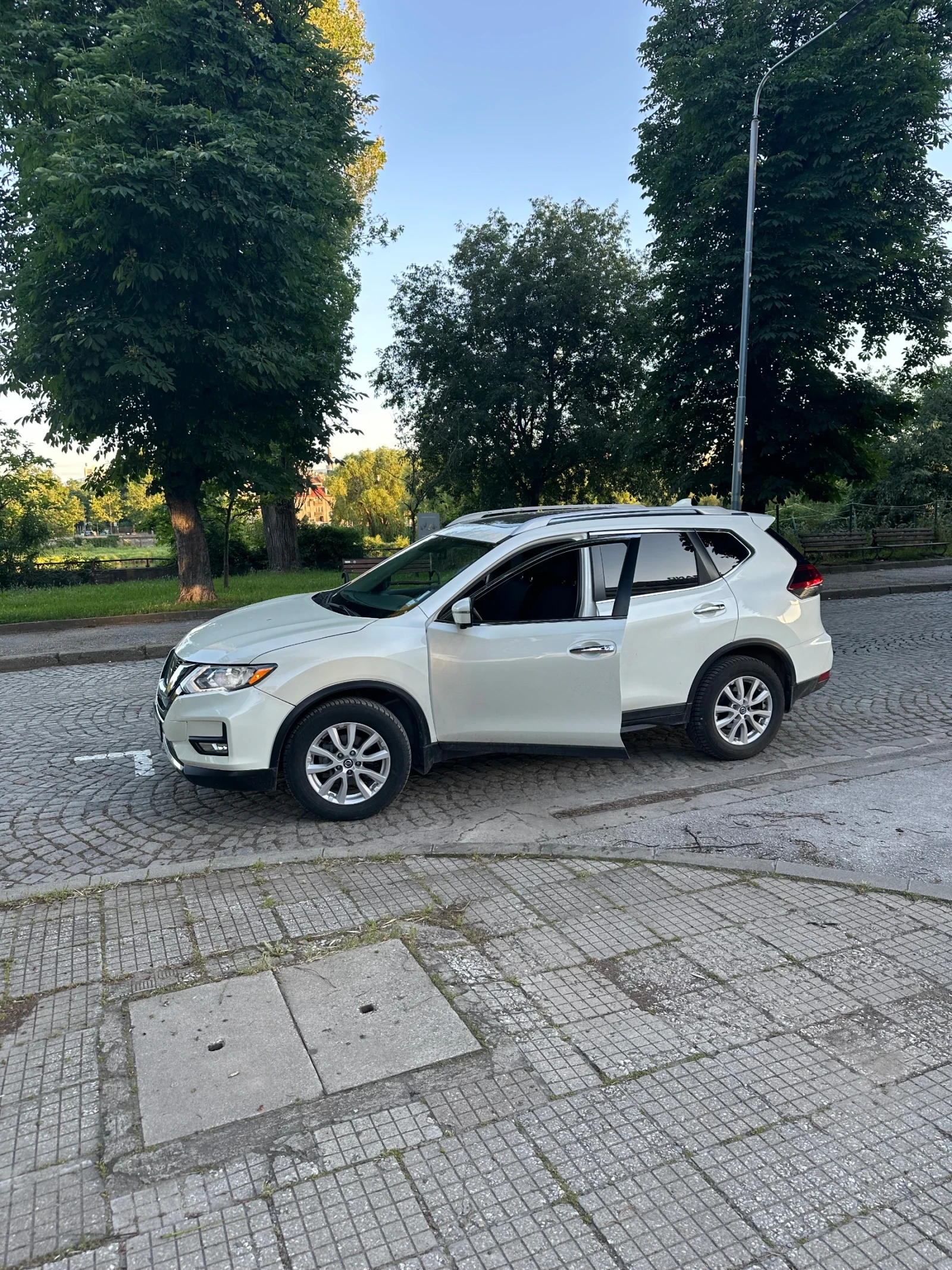 Nissan X-trail 2.5/4x4/Full/LPG