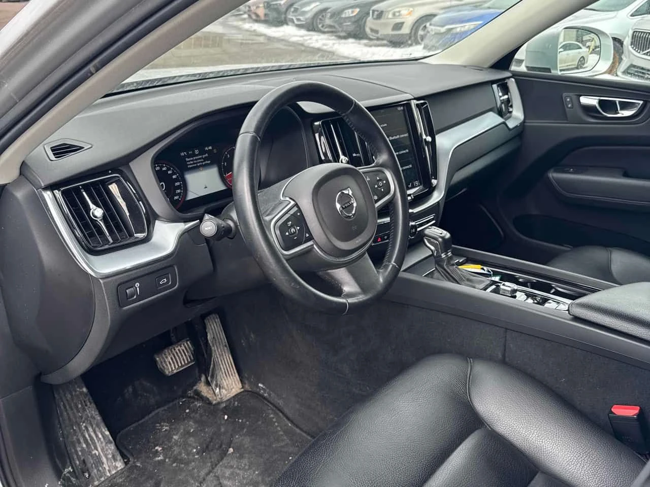 Volvo XC60 * Momentum * CARFAX * ЦЕНА ДО БГ, снимка 7 - Автомобили и джипове - 54043460