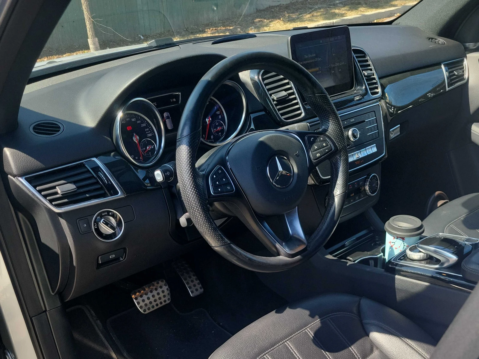 Mercedes-Benz GLE 400 AMG* ПОДГРЕВ* PANO* М.точка* KEYLESS, снимка 6 - Автомобили и джипове - 54230901