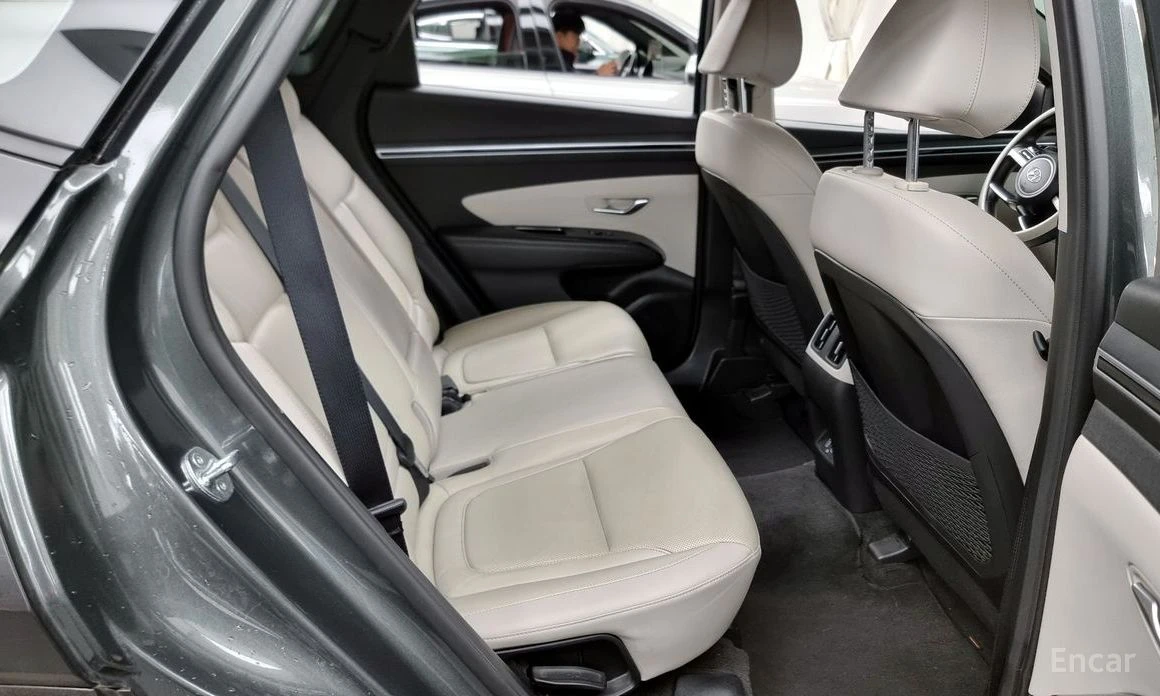 Hyundai Tucson, снимка 12 - Автомобили и джипове - 54633225