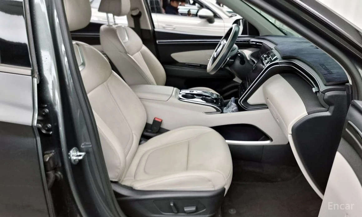 Hyundai Tucson, снимка 11 - Автомобили и джипове - 54633225