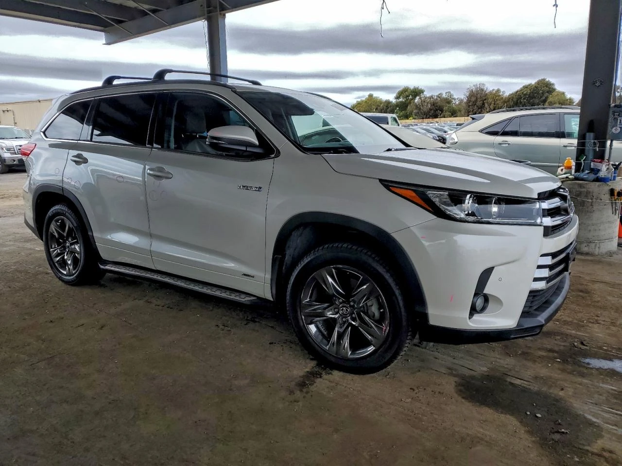 Toyota Highlander 3.5l Hybrid Limited Platinum, снимка 4 - Автомобили и джипове - 54883201