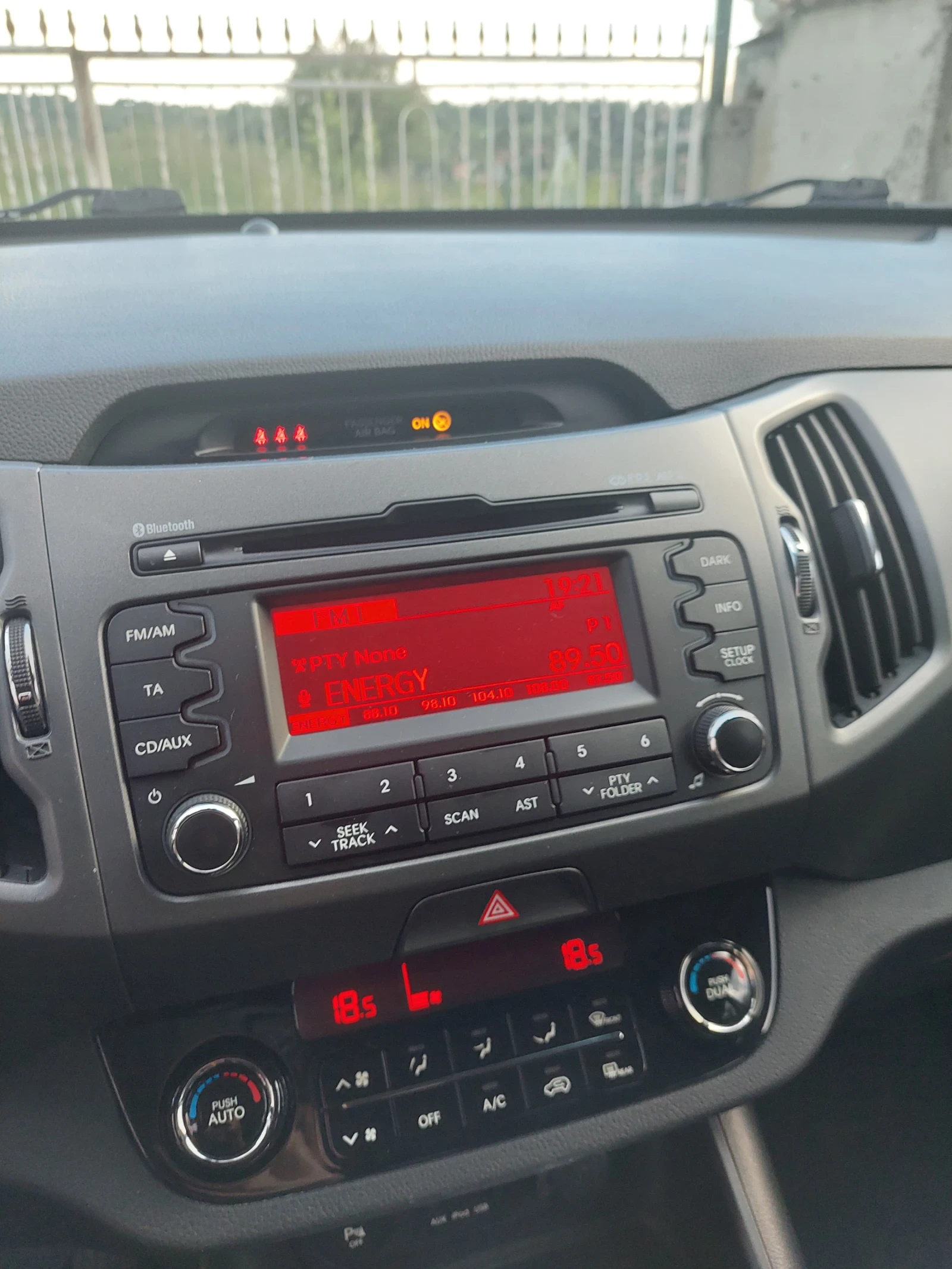 Kia Sportage, снимка 10 - Автомобили и джипове - 55177170
