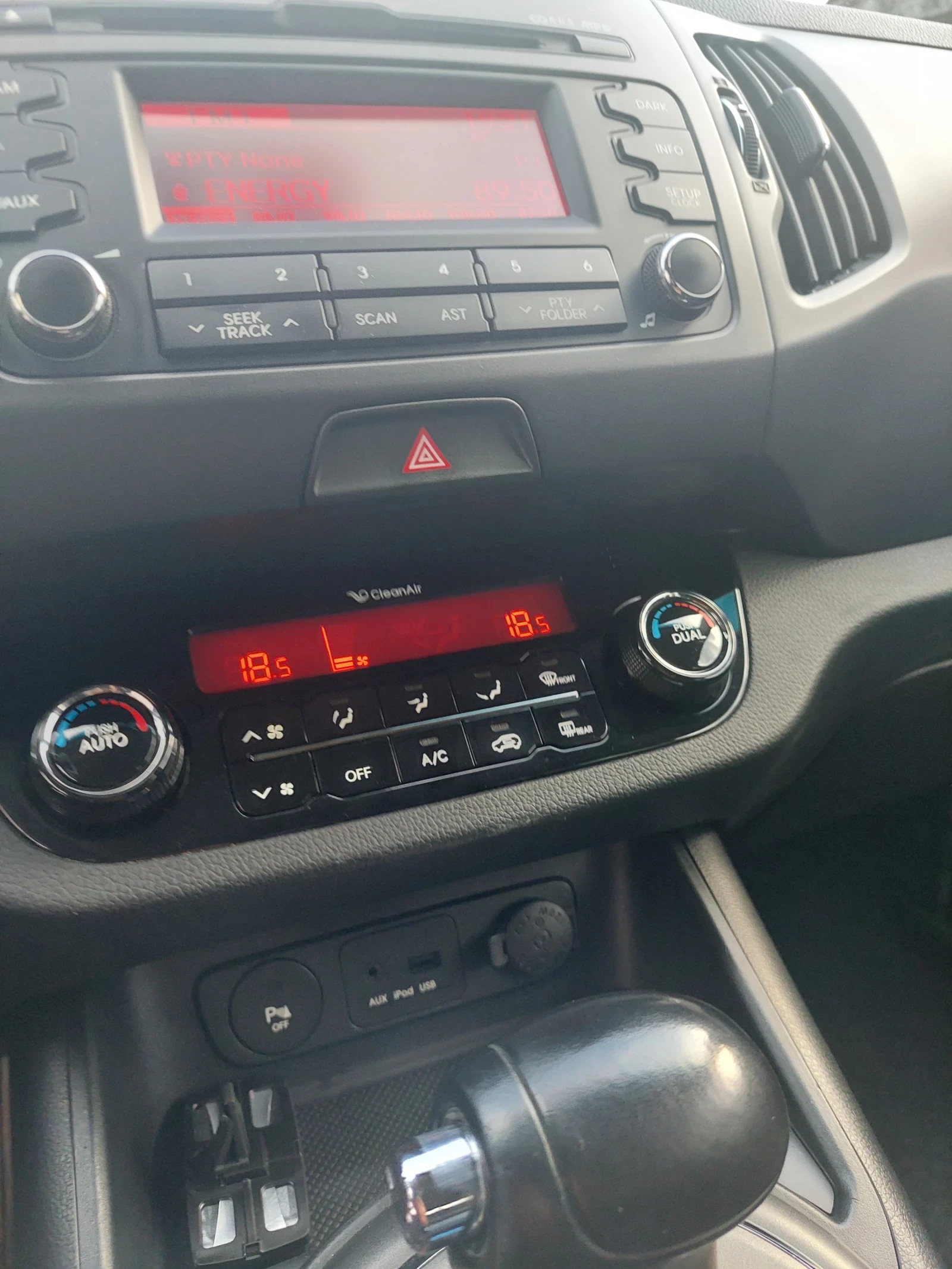 Kia Sportage, снимка 11 - Автомобили и джипове - 55177170
