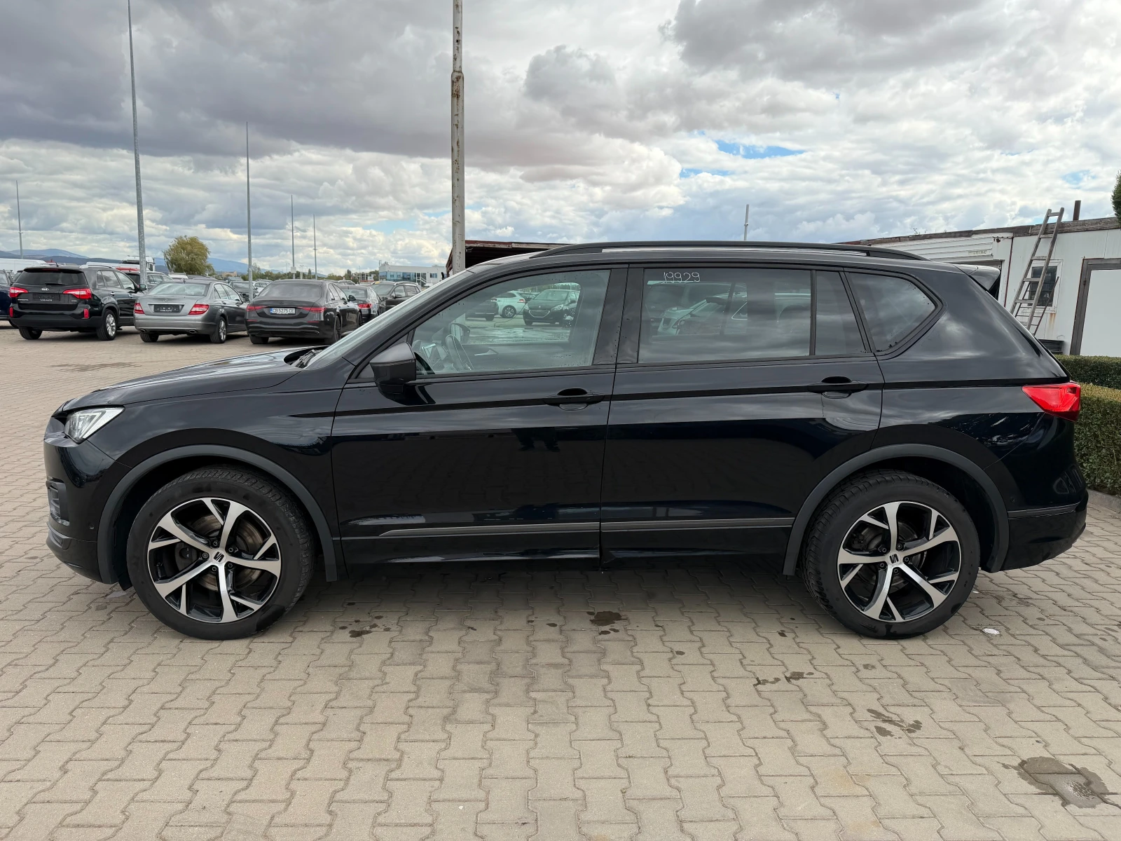 Seat Tarraco FR 2.0TDI 4Drive DIGITAL AVTOMAT/NAVI/KAMERA , снимка 9 - Автомобили и джипове - 56198091