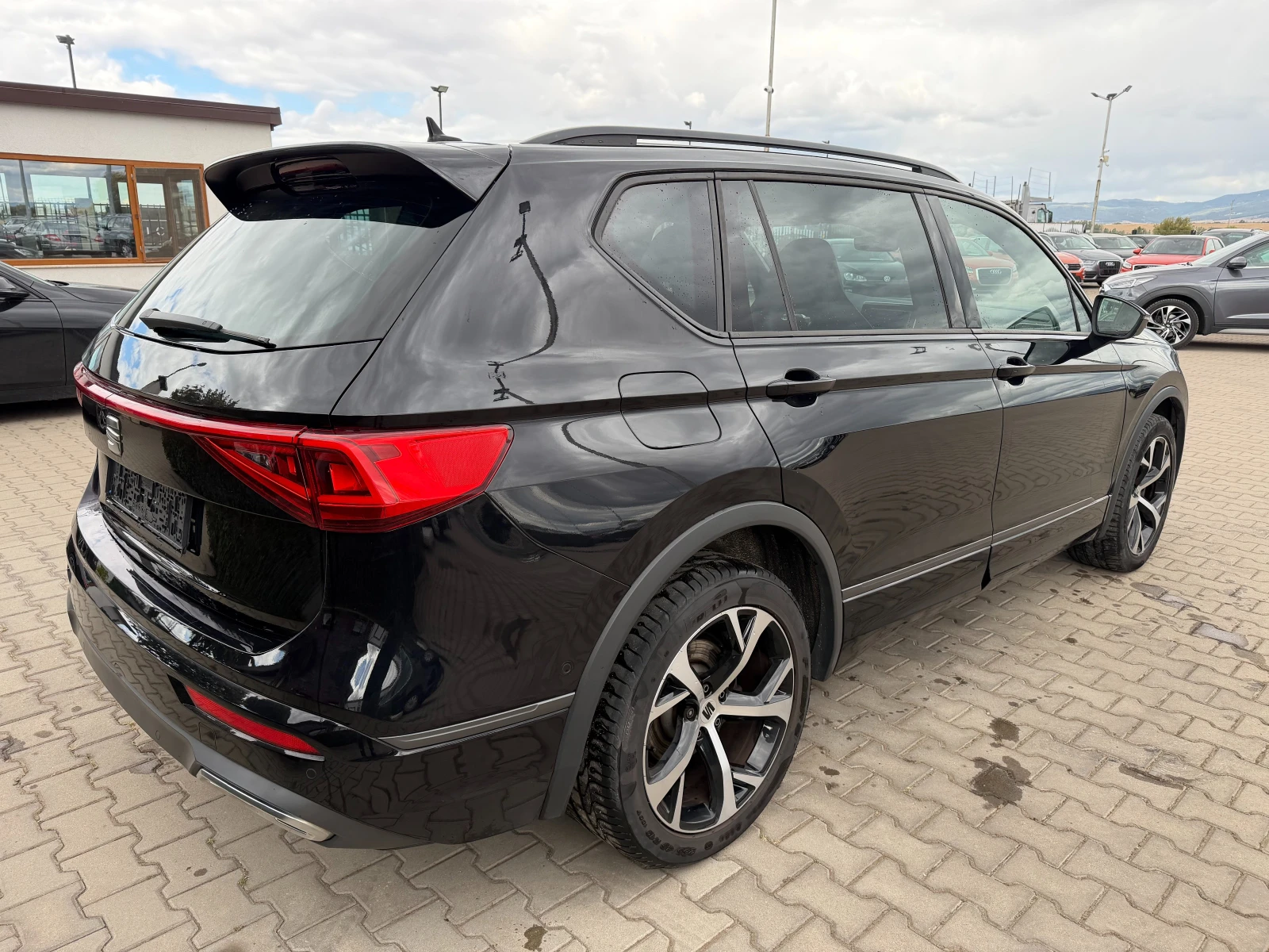 Seat Tarraco FR 2.0TDI 4Drive DIGITAL AVTOMAT/NAVI/KAMERA , снимка 6 - Автомобили и джипове - 56198091