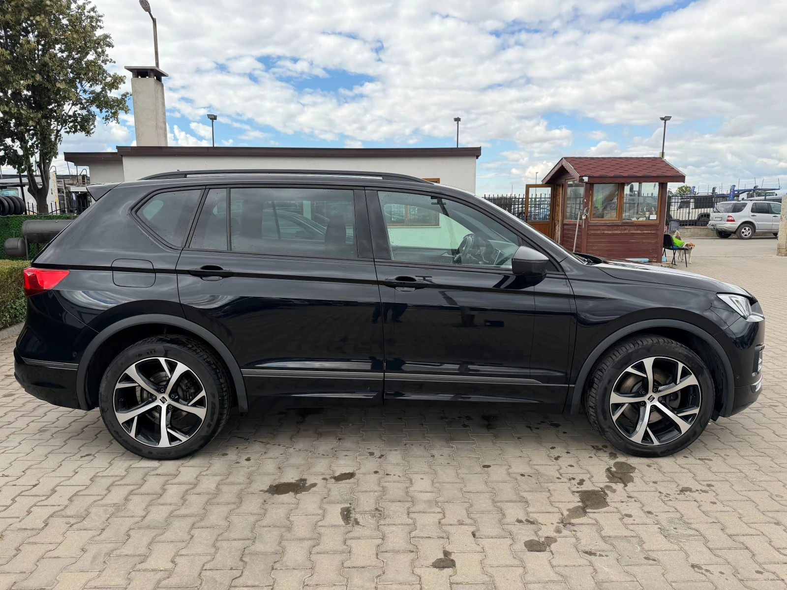 Seat Tarraco FR 2.0TDI 4Drive DIGITAL AVTOMAT/NAVI/KAMERA , снимка 5 - Автомобили и джипове - 56198091