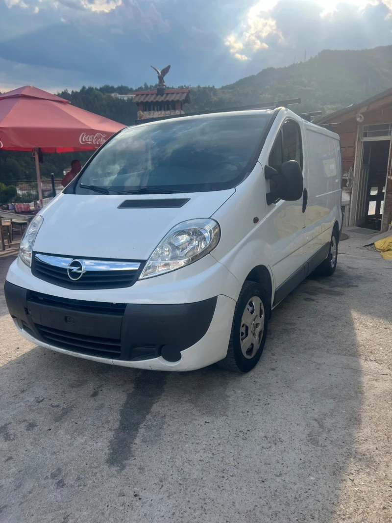 Opel Vivaro, снимка 2 - Бусове и автобуси - 47327254