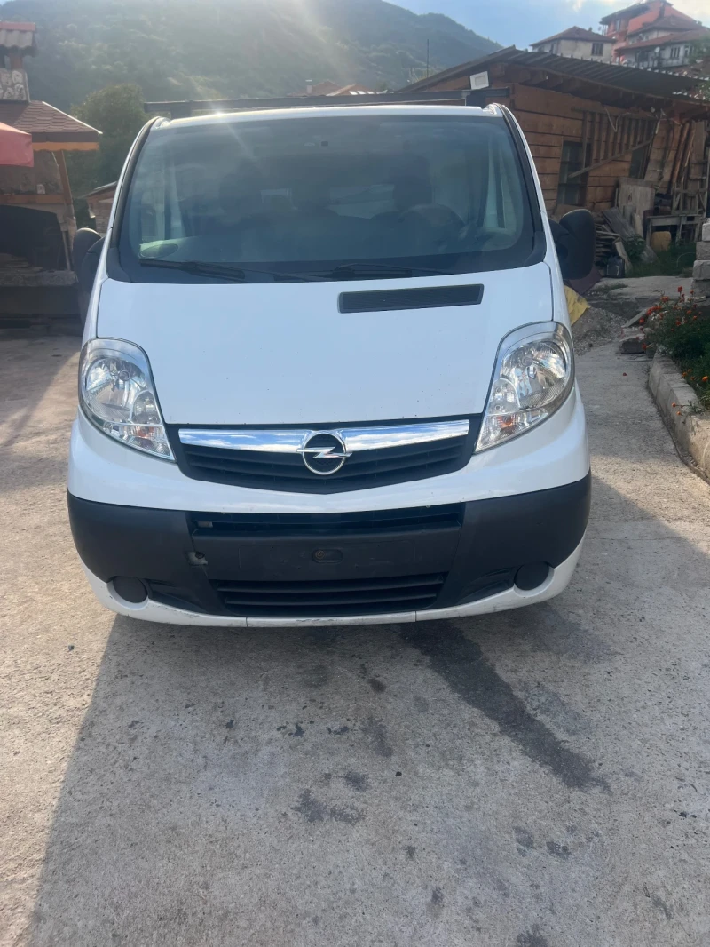 Opel Vivaro, снимка 3 - Бусове и автобуси - 47001156