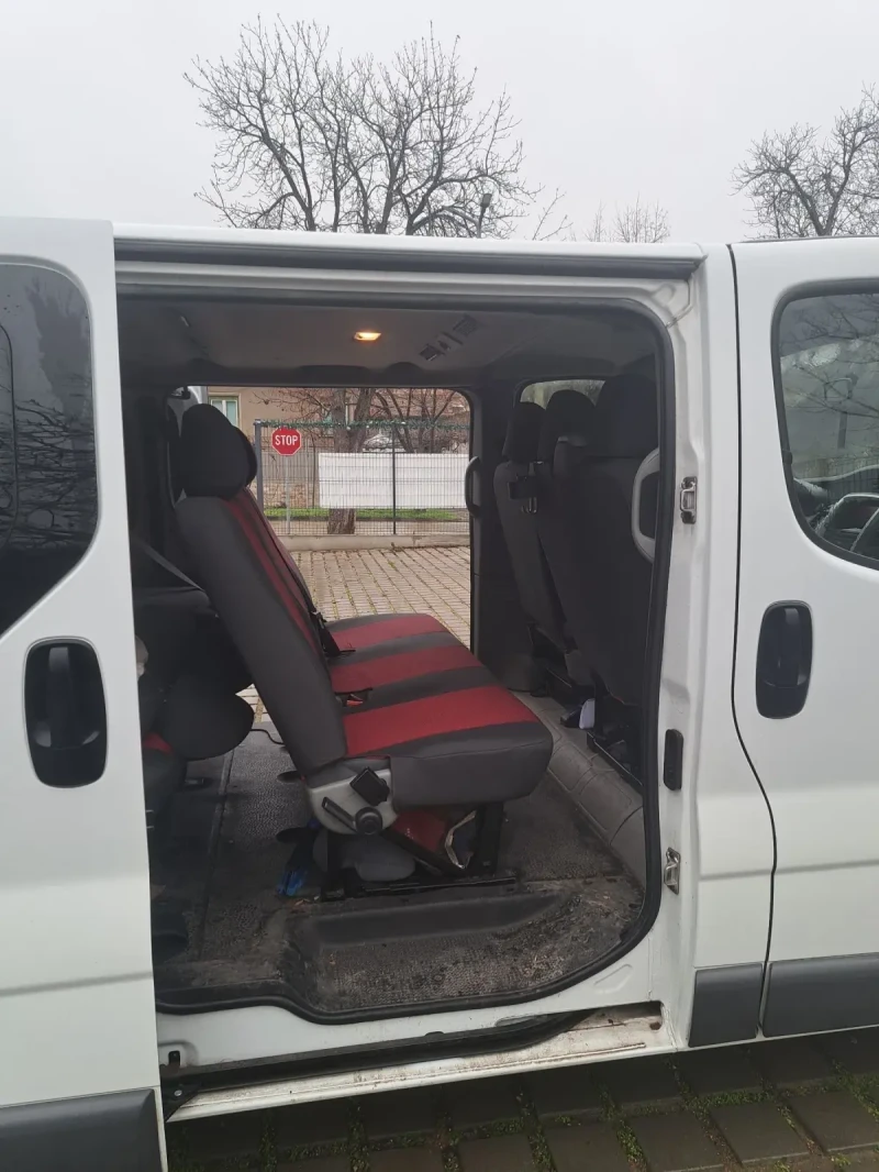 Renault Trafic, снимка 7 - Бусове и автобуси - 52892433
